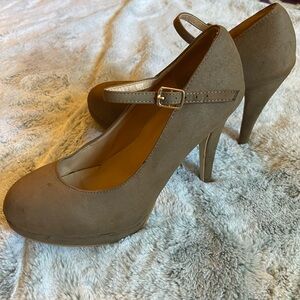 Size 9 Taupe Mary Jane High Heels by Journee Collection